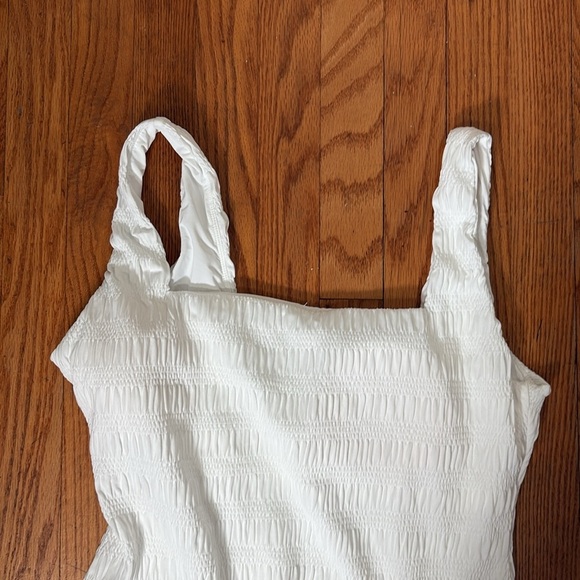 Andie Miami One Piece Smocked Swimsuit White size L NWT - Picture 6 of 10